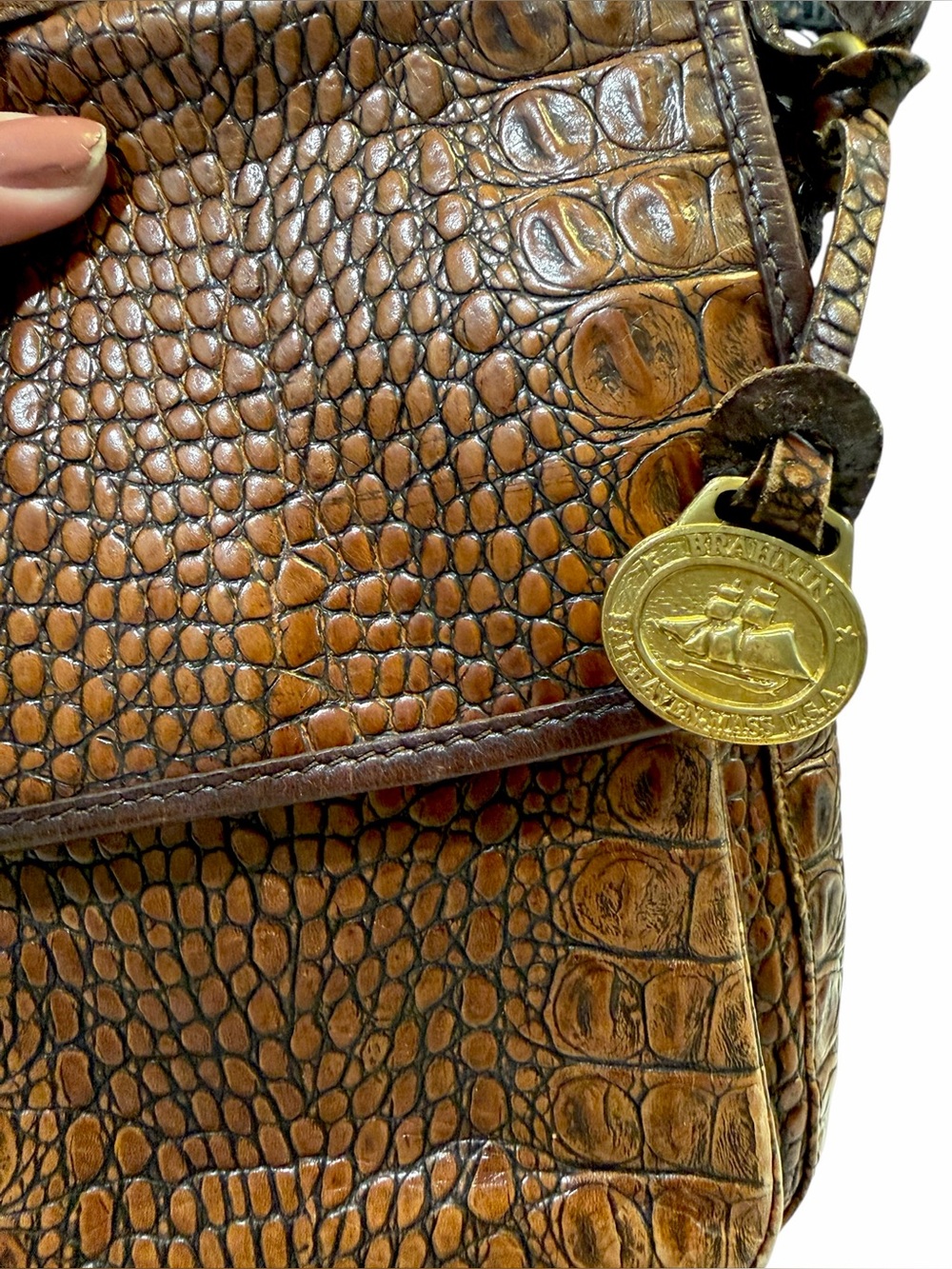Vintage Brahmin Brown Croc-Embossed Leather Flap North South Crossbody Bag - Picture 4 of 17